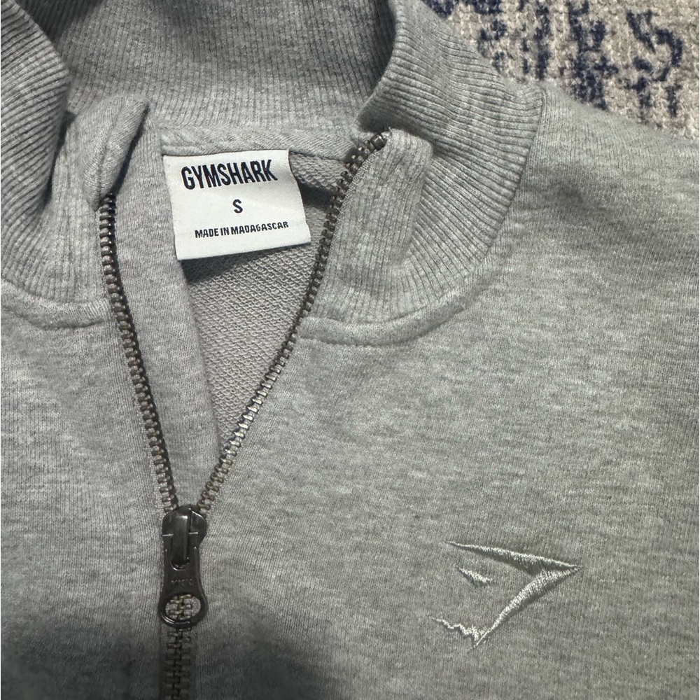 Gym shark cropped zip